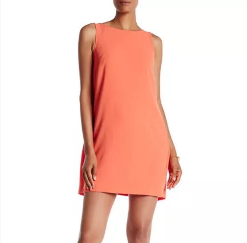 Trina Turk Sol Dress Size 0 NWT Coral Split Back Crepe Sleeveless Sheath Mini